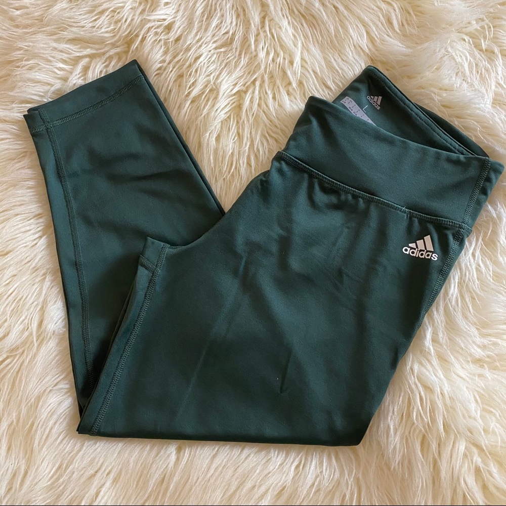 🛍 Adidas Climalite tight green yoga pants.